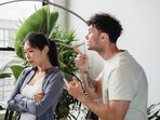 Signs of defensive communication in an argument(Pexels )