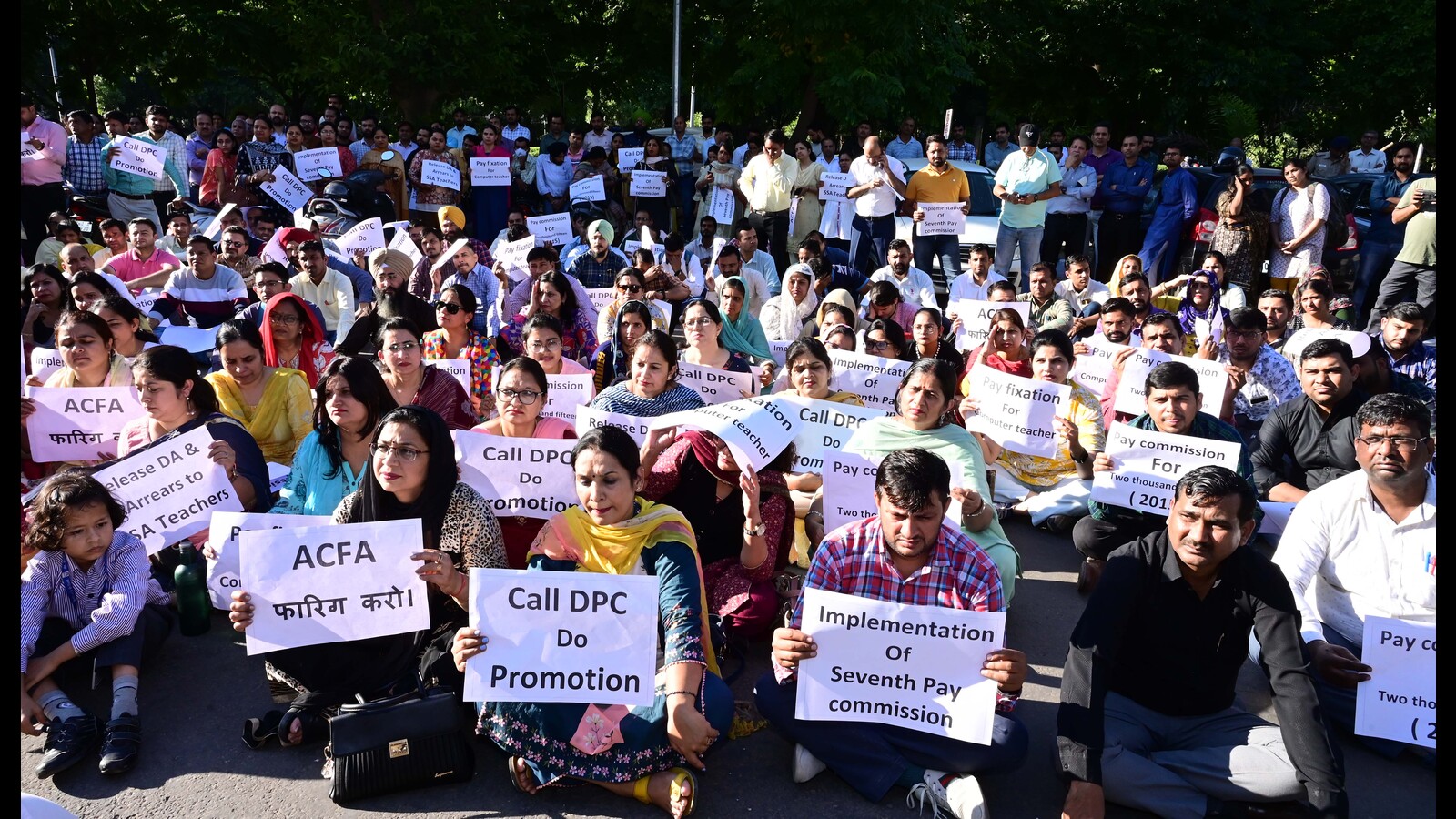 Chandigarh: UT teachers' union holds protest over delayed promotions, DA - Vimarsana News