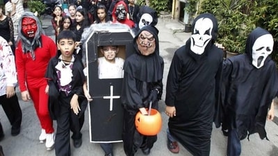 2. Costume Safety: Ensure your child's costume is comfortable, flame-resistant and has reflective elements while avoiding masks that obstruct vision instead, opt for face paint or makeup instead. (File Photo) 2. Costume Safety: Ensure your child's costume is comfortable, flame-resistant and has reflective elements while avoiding masks that obstruct vision instead, opt for face paint or makeup instead. (File Photo)