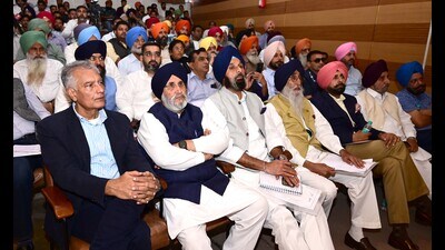 Punjab Opposition leaders during a seminar in Chandigarh on Friday. (Keshav Singh/HT) Punjab Opposition leaders during a seminar in Chandigarh on Friday. (Keshav Singh/HT)