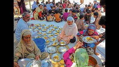 Teachers say if funds are not released, they will have to stop the scheme or compromise on the quality (Mohsin Mustaq/HT) Teachers say if funds are not released, they will have to stop the scheme or compromise on the quality (Mohsin Mustaq/HT)