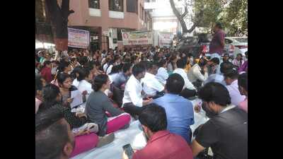 The strike has affected services like dialysis, elective surgeries, immunisation, lab services, and non-communication diseases (NCD) screening amongst others. (HT PHOTO) The strike has affected services like dialysis, elective surgeries, immunisation, lab services, and non-communication diseases (NCD) screening amongst others. (HT PHOTO)