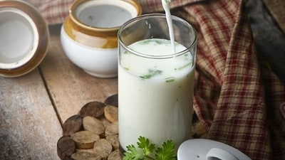 Nutritionist Munmun Ganeriwal in her Instagram post discussed about superfoods to lower cholesterol levels naturally. (Unsplash) Nutritionist Munmun Ganeriwal in her Instagram post discussed about superfoods to lower cholesterol levels naturally. (Unsplash)
