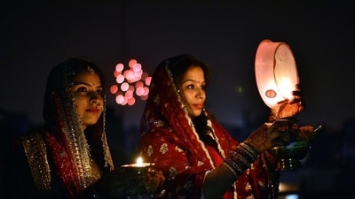 Karwa Chauth, also known as Karak Chaturthi, will be observed on November 1 this year. On this occasion, married women traditionally undertake a full-day fast, or Nirjala vrat (fasting without food and water), to pray for the well-being, longevity, and good health of their husbands. Opting for healthy and nourishing options to break your Karwa Chauth fast is an excellent decision. Here are some delectable culinary delights that embody both health and taste: (HT Photo/Arun Sharma) Karwa Chauth, also known as Karak Chaturthi, will be observed on November 1 this year. On this occasion, married women traditionally undertake a full-day fast, or Nirjala vrat (fasting without food and water), to pray for the well-being, longevity, and good health of their husbands. Opting for healthy and nourishing options to break your Karwa Chauth fast is an excellent decision. Here are some delectable culinary delights that embody both health and taste: (HT Photo/Arun Sharma)
