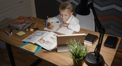 Get the best study tables options at the Amazon Great Indian Festival Sale 2023. (Pexels) Get the best study tables options at the Amazon Great Indian Festival Sale 2023. (Pexels)