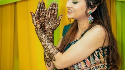 Karwa Chauth 2023: Easy and mesmerising mehendi designs (Photo by Welclick Nepal on Pexels) Karwa Chauth 2023: Easy and mesmerising mehendi designs (Photo by Welclick Nepal on Pexels)