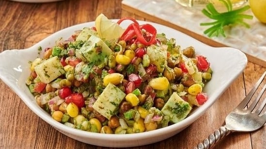 Sprouts Salad: A salad made with a blend of sprouted lentils and beans, along with chopped vegetables and a drizzle of lemon, is a nutrient-rich option.&nbsp;(File Photo)