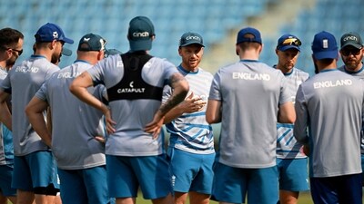 England's captain Jos Buttler (C) speaks with teammates during a practice session on the eve of their 2023 ICC Men's Cricket World Cup one-day international (ODI) match against India- (AFP) England's captain Jos Buttler (C) speaks with teammates during a practice session on the eve of their 2023 ICC Men's Cricket World Cup one-day international (ODI) match against India- (AFP)