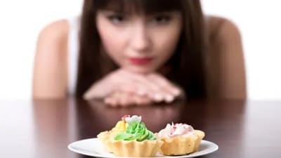 Often sugar acts on the brain pathways in the same way that addictive substances do. Hence, having sugar can feel like a reward. (Unsplash) Often sugar acts on the brain pathways in the same way that addictive substances do. Hence, having sugar can feel like a reward. (Unsplash)
