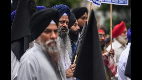 Victims of the 1984 riots stage a protest in New Delhi. (HT File)