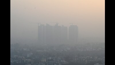 In the list, six other U.P. cities, all from the western part of the state, showed ‘poor’ AQI levels: Ghaziabad (286), Noida (281), Hapur (277), Baghpat (253), Meerut (239) and Muzaffarnagar (234). (File)