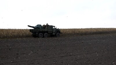 Ukrainian servicemen of Ukrainian Air Defence unit, 241st separate brigade of the Territorial Defence Forces take part in a training in Kyiv. (AFP)