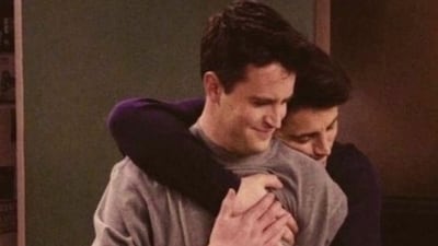 Matthew Perry's Chandler and Matt LeBlanc's Joey were best friends. Matthew Perry's Chandler and Matt LeBlanc's Joey were best friends.