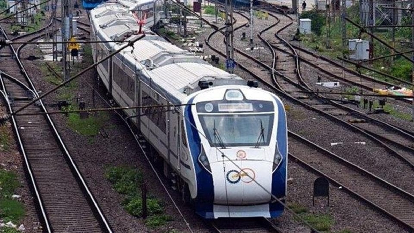 Mother, 2 daughters run over by Vande Bharat train in UP - Vimarsana News