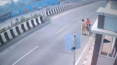 Minutes before the incident, a guard asking the biker to go back as he had taken a wrong route. (HT Photo)