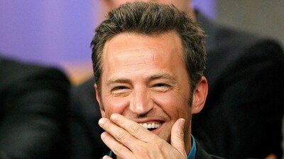 Matthew Perry smiles at the panel for the NBC television series "Studio 60 on the Sunset Strip" at the Television Critics Association summer 2006 media tour in Pasadena, California U.S. July 21, 2006 (REUTERS/Mario Anzuoni/File Photo) (REUTERS)