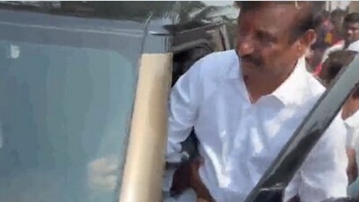 BRS MP K Prabhakar Reddy being taken to hospital after being stabbed. (ANI/X) BRS MP K Prabhakar Reddy being taken to hospital after being stabbed. (ANI/X)