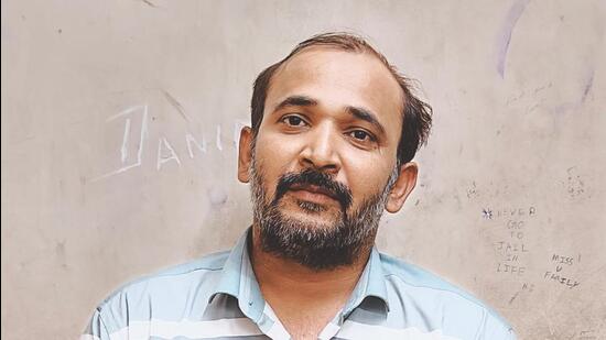 11-year-old girl helps police arrest thief in Andheri