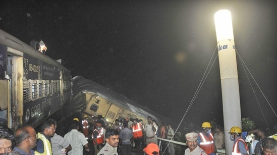 A few coaches derailed after the Visakhapatnam-Ragada passenger train hit Visakhapatnam-Ragada train travelling on the same route in Andhra Pradesh's Vizianagaram district on Sunday evening, officials said.&nbsp;(AP)