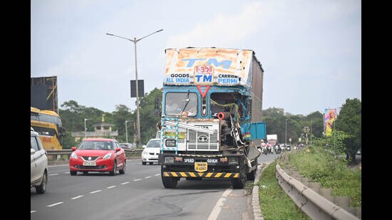 There are a large number of accidents in Pune city as well as on the Pune-Solapur and Pune-Nagar roads. (HT PHOTO)