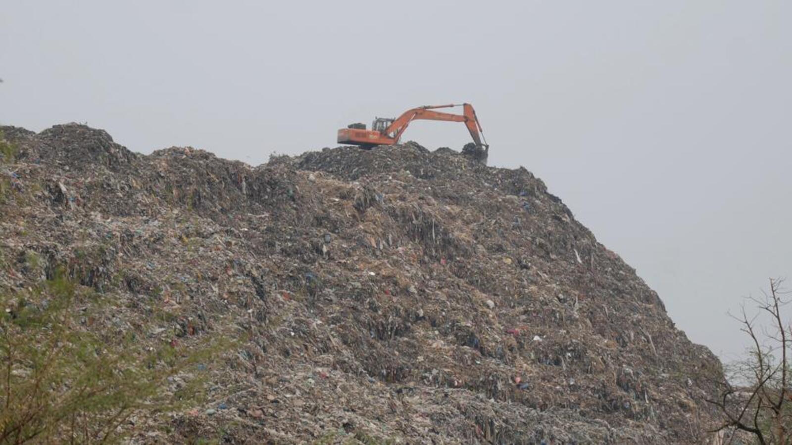 Three more private agencies hired by MCG to remove waste from Bandhwari - Vimarsana News