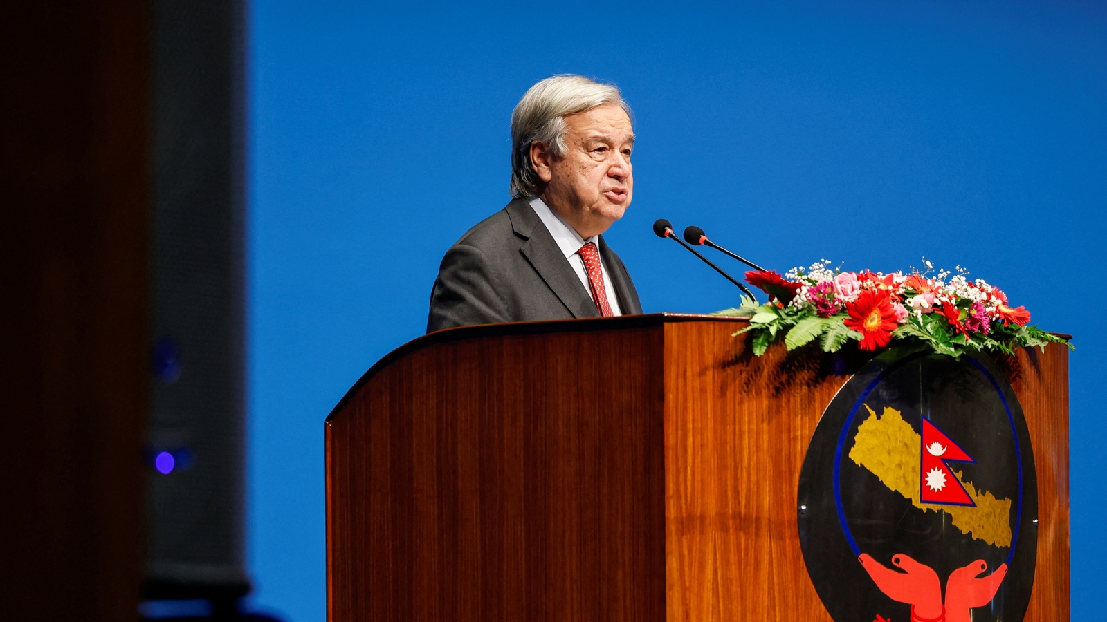 UN chief visits Nepal's tallest mountains. His message: 'Glaciers melting' | World News - Vimarsana News