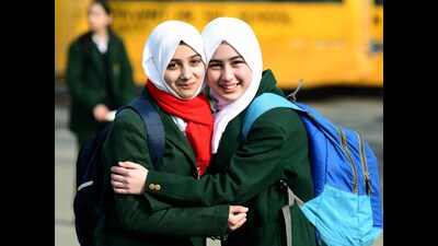 Kashmir school timings to change from Wednesday (ANI) Kashmir school timings to change from Wednesday (ANI)
