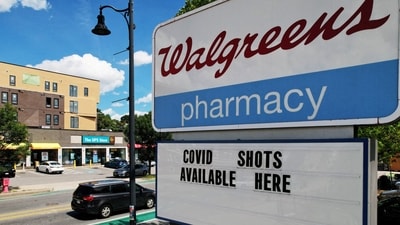 Pharmacists in the US initiated their third walkout, dubbed 'Pharmageddon,' to protest deteriorating working conditions at major retail chains. Approximately 4,500 pharmacists and pharmacy technicians participated, demanding more staff and resources for safer job performance. REUTERS/Brian Snyder/File Photo (REUTERS)