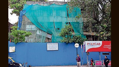 heth Govindrao Smruti Building, next to Charity Commissioner's office, Anie Besant Road, Worli. (Bhushan Koyande/HT Photo) heth Govindrao Smruti Building, next to Charity Commissioner's office, Anie Besant Road, Worli. (Bhushan Koyande/HT Photo)