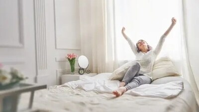 We should stay away from technology after we wake up. Beating the urge to check the phone, social media or mail will help us to focus on the positive aspects of a morning. (Unsplash) We should stay away from technology after we wake up. Beating the urge to check the phone, social media or mail will help us to focus on the positive aspects of a morning. (Unsplash)