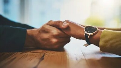 Sometimes the partner in a relationship may have anxious attachment style. The attachment style of each person varies, and in case of anxious attachment, they constantly need their needs to be met to feel secure and safe in the relationship. When their needs are met, they can slowly transition from insecure attachment to secure attachment style. Relationship Expert Julie Menanno shared a few ways to make your anxious partner feel safe. (Unsplash) Sometimes the partner in a relationship may have anxious attachment style. The attachment style of each person varies, and in case of anxious attachment, they constantly need their needs to be met to feel secure and safe in the relationship. When their needs are met, they can slowly transition from insecure attachment to secure attachment style. Relationship Expert Julie Menanno shared a few ways to make your anxious partner feel safe. (Unsplash)