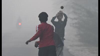 Children play in a park on a foggy morning in Noida on Wednesday. (Sunil Ghosh/HT Photo) Children play in a park on a foggy morning in Noida on Wednesday. (Sunil Ghosh/HT Photo)