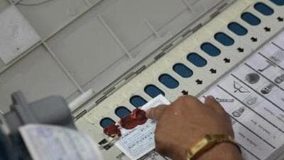 The election office has started preparation for updating the voter list for the Lok Sabha election 2024 (REPRESENTATIVE PHOTO)