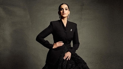 For the after-party, Sonam Kapoor wore a classic look. The actor wore a black dress with a matching blazer and styled her hair in a bun as she mingled with many celebs at the Jio World Plaza event. Sonam was last seen in the film Blind (2023). For the after-party, Sonam Kapoor wore a classic look. The actor wore a black dress with a matching blazer and styled her hair in a bun as she mingled with many celebs at the Jio World Plaza event. Sonam was last seen in the film Blind (2023).