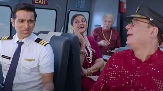 Pratik Gandhi plays a pilot in the trailer of Khichdi 2