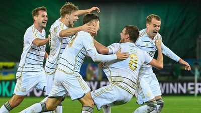 Saarbruecken's players celebrate after winning the German Cup (DFB Pokal) second round football match against FC Bayern Munich at Ludwigspark stadium (AFP) Saarbruecken's players celebrate after winning the German Cup (DFB Pokal) second round football match against FC Bayern Munich at Ludwigspark stadium (AFP)