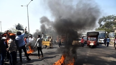 Protesters during bandh for Maratha reservation. (HT PHOTO) Protesters during bandh for Maratha reservation. (HT PHOTO)