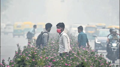 The special shuttle service is being introduced to curtail air pollution in the Capital. (Sanchit Khanna/HT PhotoHindustan Times) The special shuttle service is being introduced to curtail air pollution in the Capital. (Sanchit Khanna/HT PhotoHindustan Times)