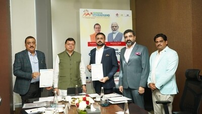 Uttarakhand CM invites investors to Global Investors Summit in December. Uttarakhand CM invites investors to Global Investors Summit in December.