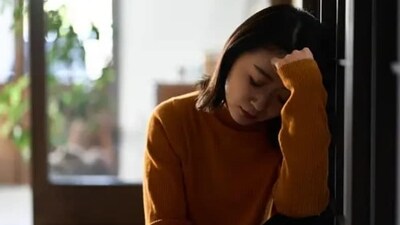 1. Excessive pollution, particularly in cities, can cause long-term stress and increased anxiety. Stress hormones are released when we are continuously exposed to pollutants, noise, and contaminated air, which has an adverse effect on our mental health. Regular stress-reduction techniques like mindfulness, meditation, and yoga can help individuals cope with stress and anxiety. (Unsplash) 1. Excessive pollution, particularly in cities, can cause long-term stress and increased anxiety. Stress hormones are released when we are continuously exposed to pollutants, noise, and contaminated air, which has an adverse effect on our mental health. Regular stress-reduction techniques like mindfulness, meditation, and yoga can help individuals cope with stress and anxiety. (Unsplash)