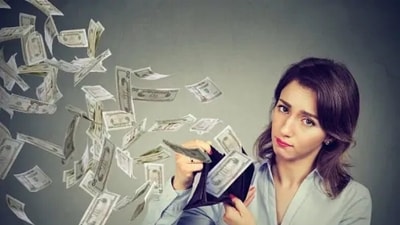 Reasons why we may over-spend: Therapist explains (Unsplash) Reasons why we may over-spend: Therapist explains (Unsplash)