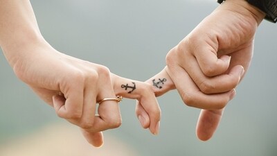 Daily Love and Relationship Horoscope 2023: Find out love predictions for November 3.