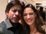Mona Singh with Shah Rukh Khan at his birthday party. 