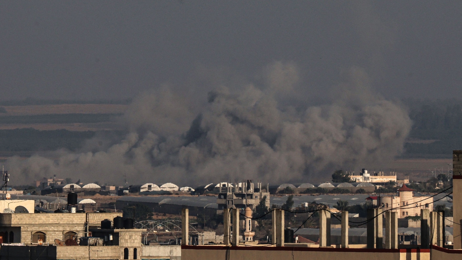 Hamas says scores killed as Israel strike hits near Gaza's biggest hospital - Vimarsana News