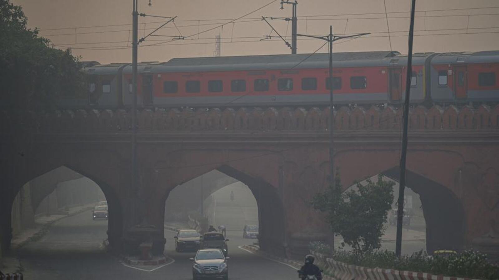 Enhanced anti-pollution curbs expected amid worsening air quality in Delhi - Vimarsana News