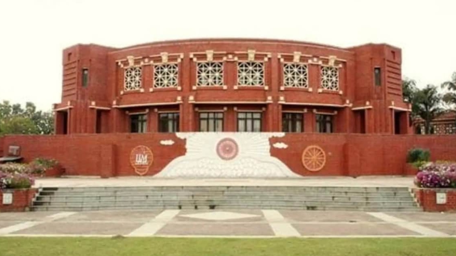 IIM Lucknow offers a full-fledged PG program in Sustainable Management - Vimarsana News