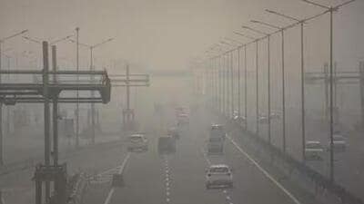 Delhi’s air quality has dipped into the ‘severe’ category (Representative Photo) Delhi’s air quality has dipped into the ‘severe’ category (Representative Photo)