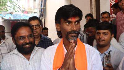 Mumbai, India – Oct 18, 2023: Maratha activist Manoj Jarange-Patil come out of the media house, at Lower Parel, in Mumbai, India, on Wednesday, Oct 18, 2023. (Photo by Bhushan Koyande/HT Photo) Mumbai, India – Oct 18, 2023: Maratha activist Manoj Jarange-Patil come out of the media house, at Lower Parel, in Mumbai, India, on Wednesday, Oct 18, 2023. (Photo by Bhushan Koyande/HT Photo)