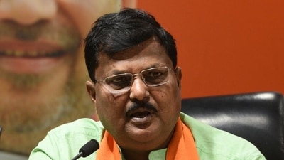 Congress former MP from Madhya Pradesh Premchand Guddu addresses media after joining BJP party at BJP headquarters in New Delhi on  November 2. (Mohd Zakir/HT PHOTO)