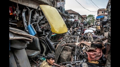 A junkyard located close to Chor Bazaar in south Mumbai where the phased-out Padmini Fiats were dumped. The author made this photograph in 2010. (Aparna Jayakumar)